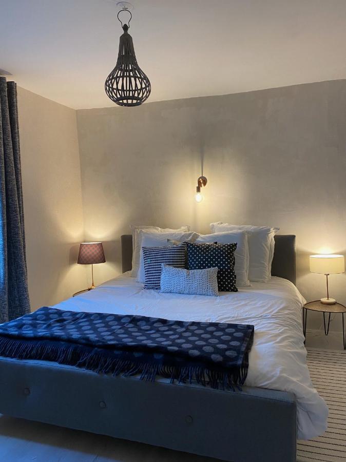 Le Nomade En Provence Bed & Breakfast Bouchet  Exterior photo