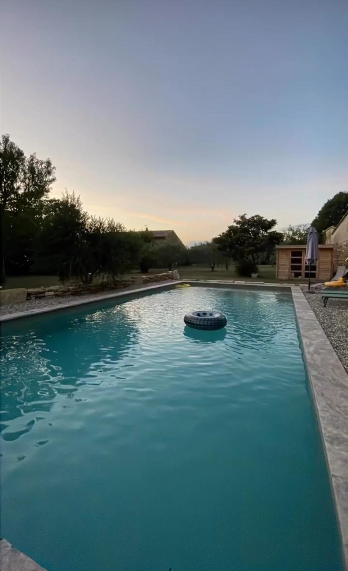 Le Nomade En Provence Bed & Breakfast Bouchet  Exterior photo